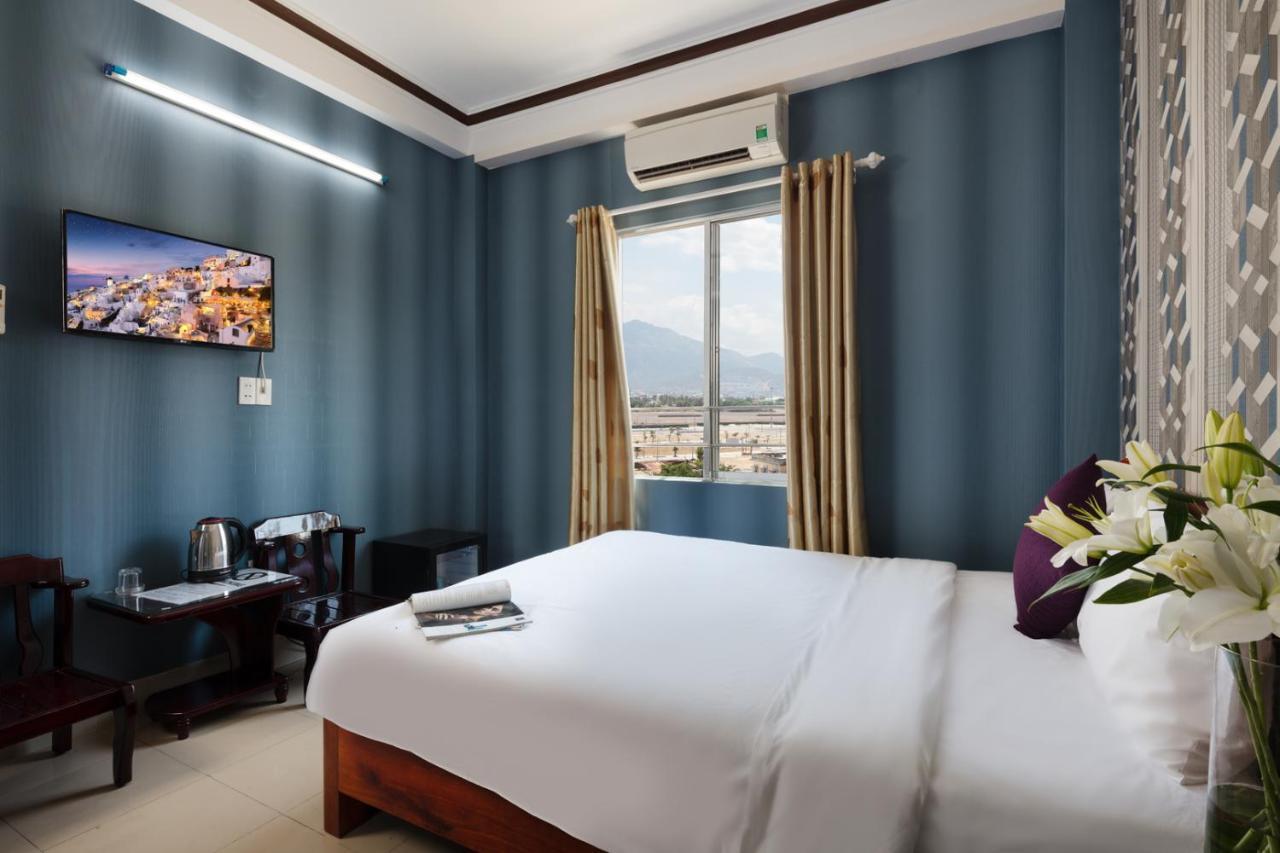 Oressund Hotel Nha Trang Exterior foto
